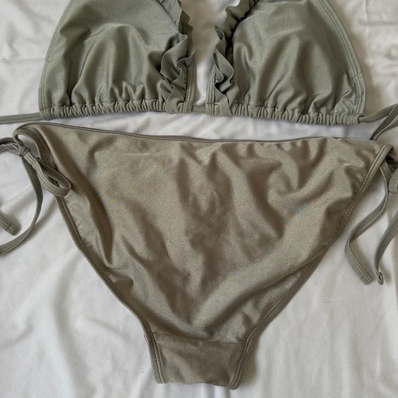 Marshalls Silver Ruffle Triangle Bikini - Picture 4 of 4